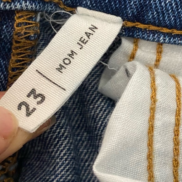 PacSun High Rise Mom Jeans - Picture 12 of 13